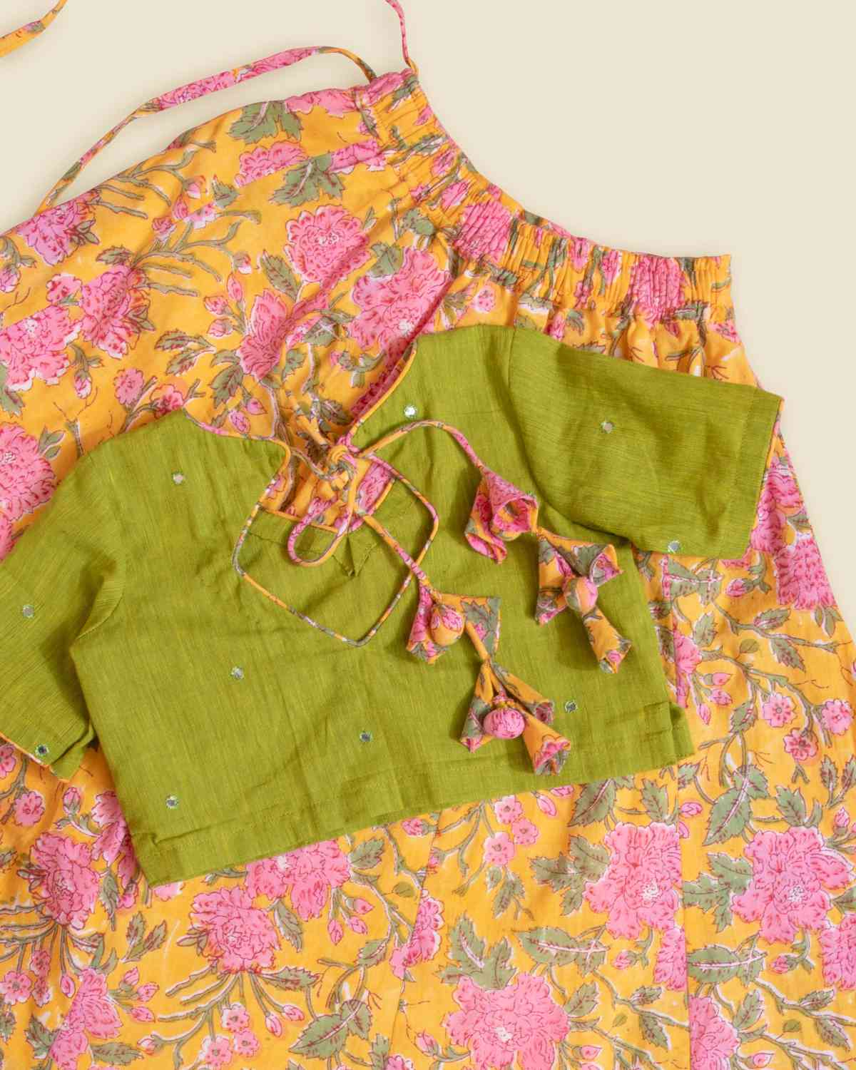 Lemon Green Floral Setac